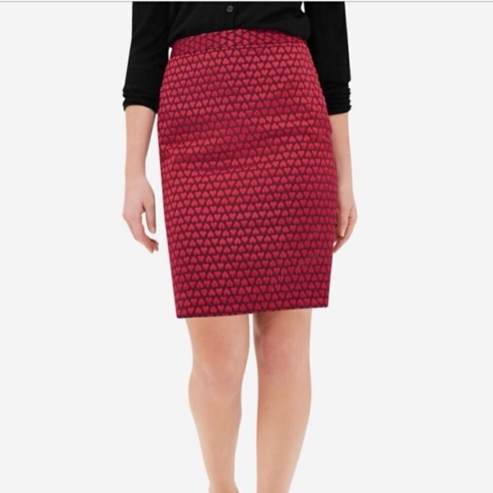 The Limited straight skirt size 4 Heart Brocade